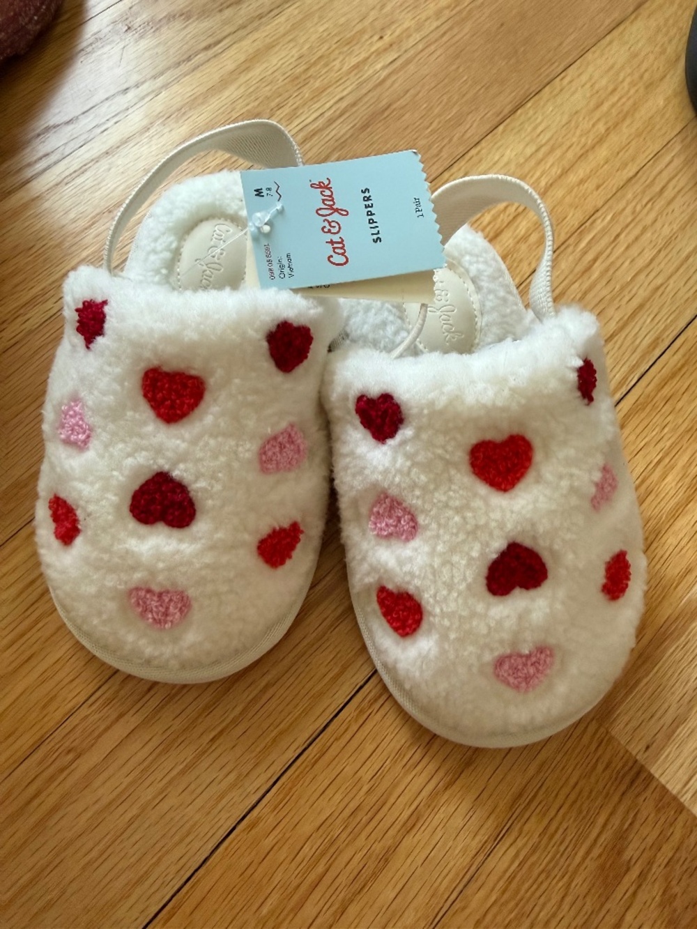 Cat and jack valentine slippers